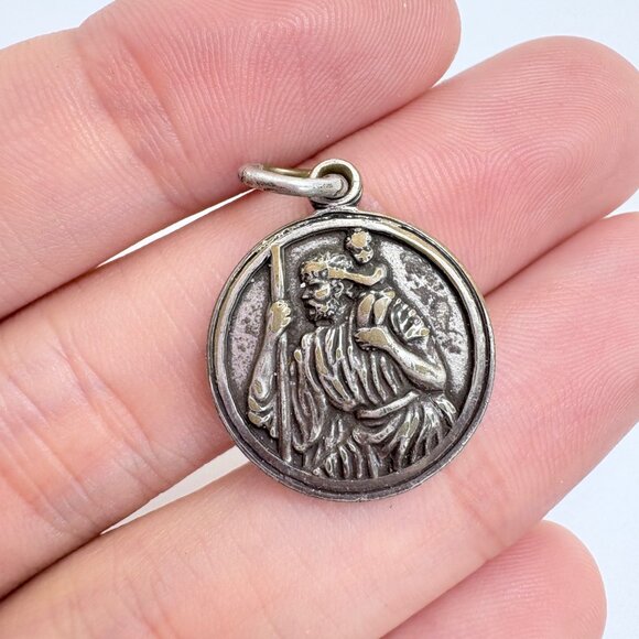 VTG Silver Tone Saint Christopher Circle Pendant Size 1" Length - Picture 4 of 7